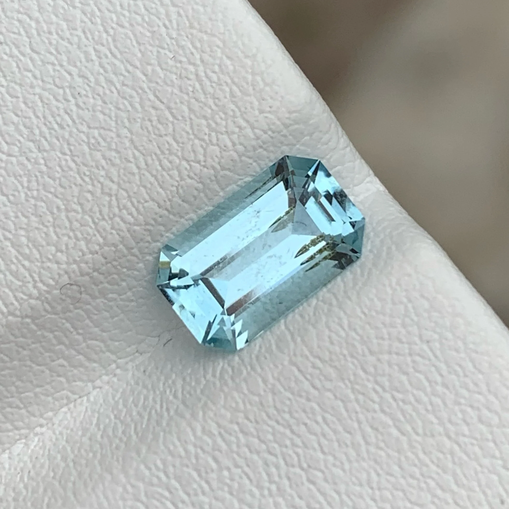 Aquamarine Gemstone 2
